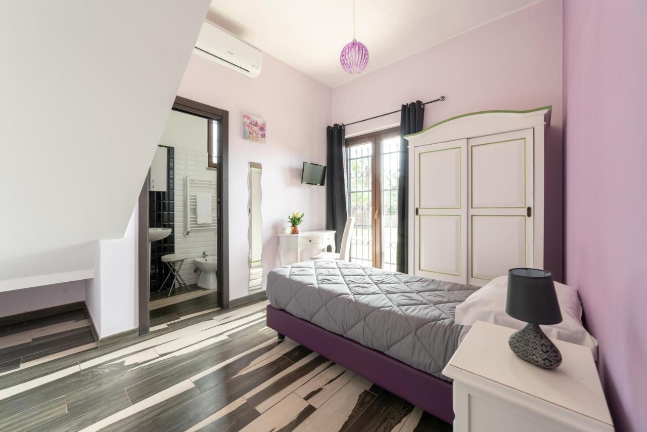 Myricae Rooms Affittacamere No Late Arrival 菲乌米奇诺 外观 照片