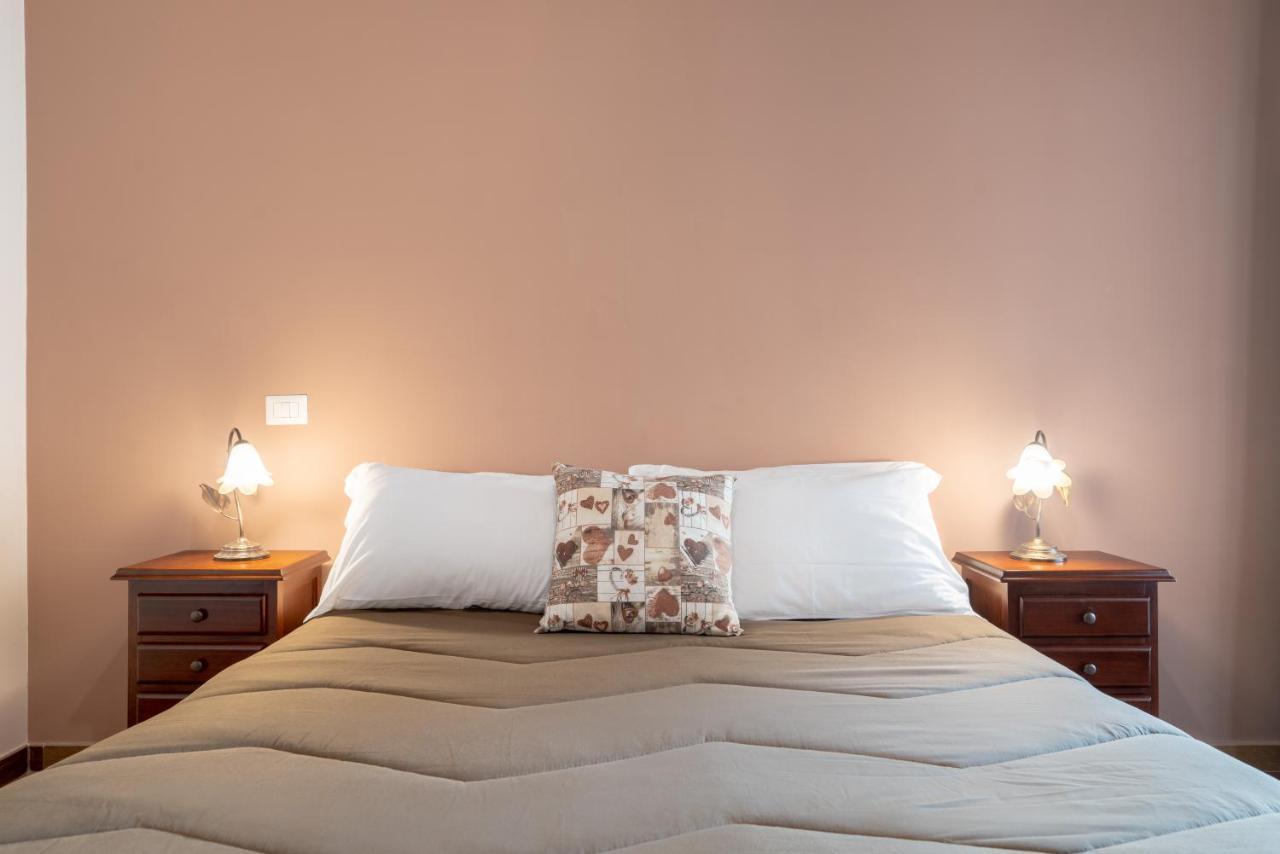 Myricae Rooms Affittacamere No Late Arrival 菲乌米奇诺 外观 照片
