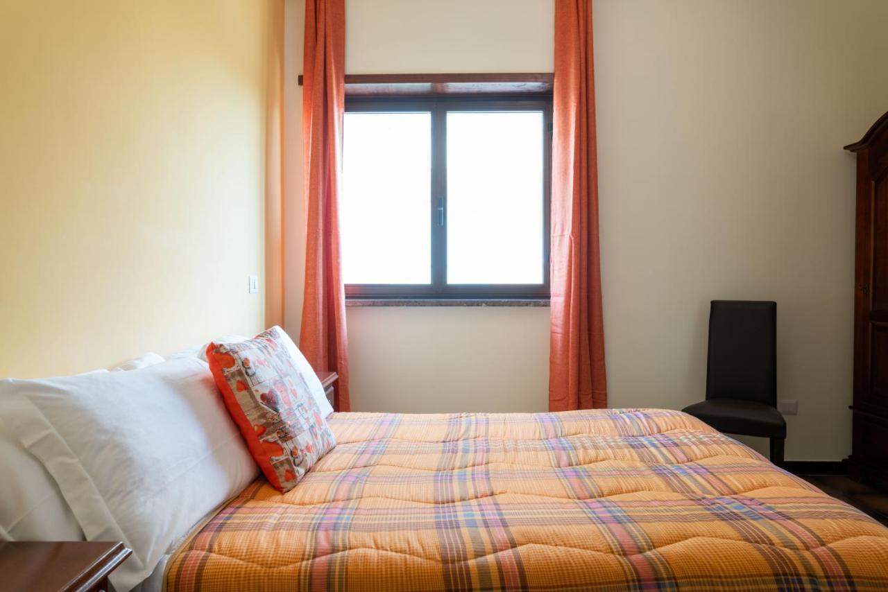 Myricae Rooms Affittacamere No Late Arrival 菲乌米奇诺 外观 照片